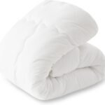 クモリ(Kumori) 掛け布団 シングル オールシーズン 軽量 洗える 「TEIJIN 抗菌消臭中棉」 秋冬 2.3kg 暖かい ふんわり 柔らかい ほこりが出にくい 保温 通気 掛けふとん 年中使える ホワイト 150X210cm