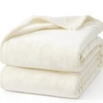 Hansleep 毛布 もうふ ひざ掛け ひざかけ 膝掛け ブランケット ハーフケット マイクロファイバー 柔らかく肌触り 暖かい フランネル 洗える 静電防止 四季適用 (70x100,ベージュ)