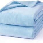 Hansleep 毛布 もうふ ひざ掛け ひざかけ 膝掛け ブランケット 通気 ハーフケット マイクロファイバー 柔らかく肌触り 暖かい フランネル 洗える 静電防止 四季適用 (70x100,ライトブルー)