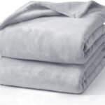 Hansleep 毛布 もうふ ひざ掛け ひざかけ 膝掛け ブランケット ハーフケット マイクロファイバー 柔らかく肌触り 暖かい フランネル 洗える 静電防止 四季適用 (70x100,アイスグレー)