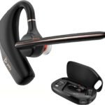 【2025年モデル】 Poly Voyager Legend 50RTL + BT700 MS セット｜Qiワイヤレス充電ケース & Teams認定 USB‑Aドングル付｜NoiseBlockAI AIノイズ除去 + WindSmart 風切り音低減｜片耳 Bluetooth ヘッドセット【国内正規品】