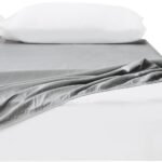 クモリ(Kumori) 綿100% ボックスシーツ 毛玉なし シングル 素肌にやさしい 吸水速乾 耐久性が高い 洗える オールシーズン ベッド/マットレス/敷き布団対応 マットレスカバー ベッドカバー ベッドシーツ 100X200cm グレー