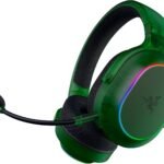 Razer レイザー Barracuda X Chroma Phantom Green Editionグリーン ワイヤレスゲーミングヘッドセット TriForce40mmドライバー 着脱式 HyperClear 70時間駆動 2.4GHz Bluetooth PC PS5 PS4 Switch 2 iOS Android バラクーダエックス クローマファントム