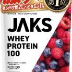 ジャックス JAKS プロテイン ホエイ 1kg 国内製造 おいしい 1食分のビタミン11種類 オールインワン配合 高たんぱく質 粉末 WPCプロテイン 溶けやすい (1kg, ベリー風味)